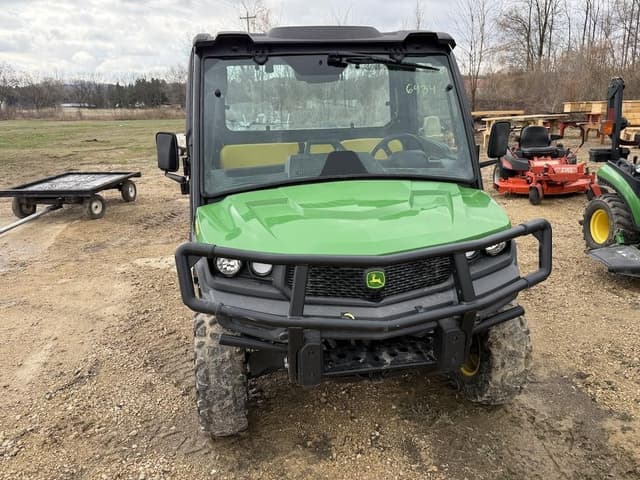 Image of John Deere XUV 835M equipment image 1