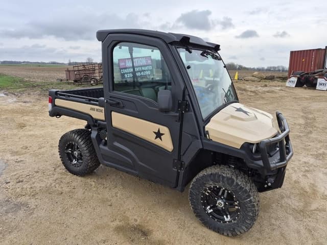 Image of John Deere XUV 835M equipment image 3