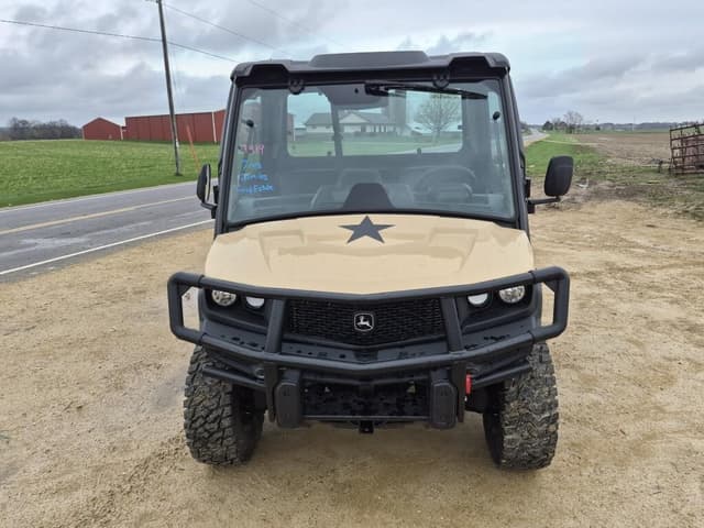 Image of John Deere XUV 835M equipment image 2