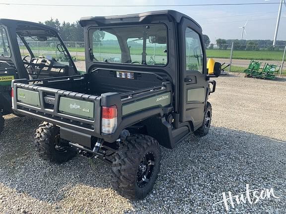 Image of John Deere XUV 835R equipment image 4