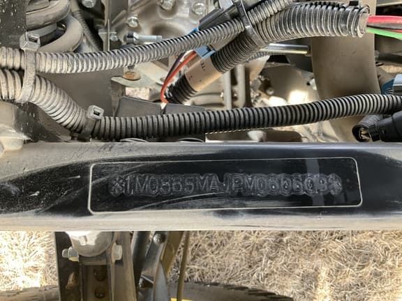 Image of John Deere XUV 865M equipment image 3