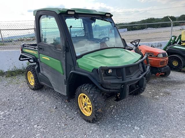 Image of John Deere XUV 865R equipment image 1