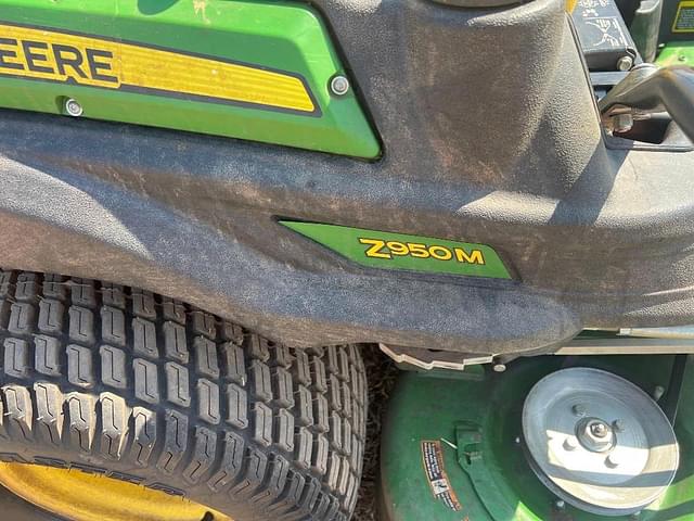 Image of John Deere Z950M equipment image 4