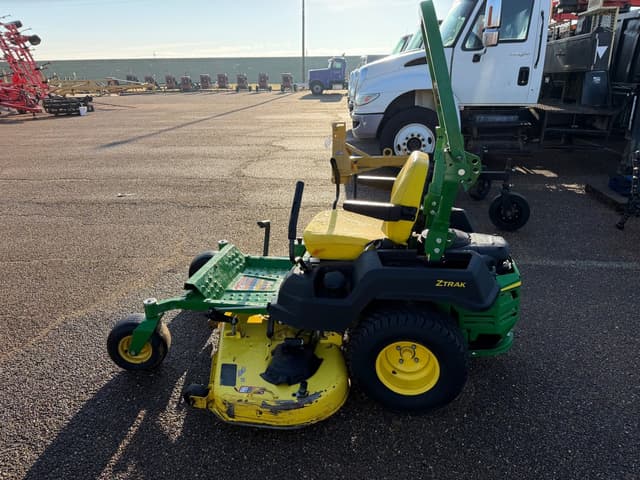 Image of John Deere ZTrak equipment image 2