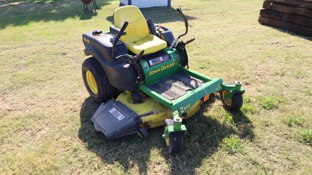Image of John Deere ZTrak equipment image 3