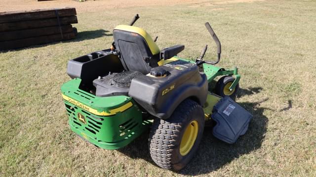 Image of John Deere ZTrak equipment image 2