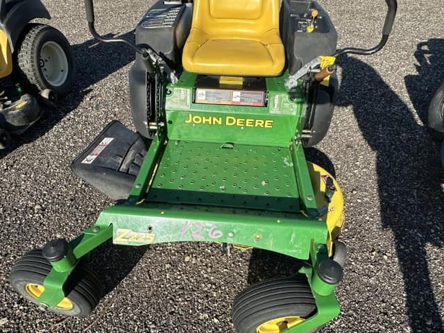 Image of John Deere Z225 equipment image 4