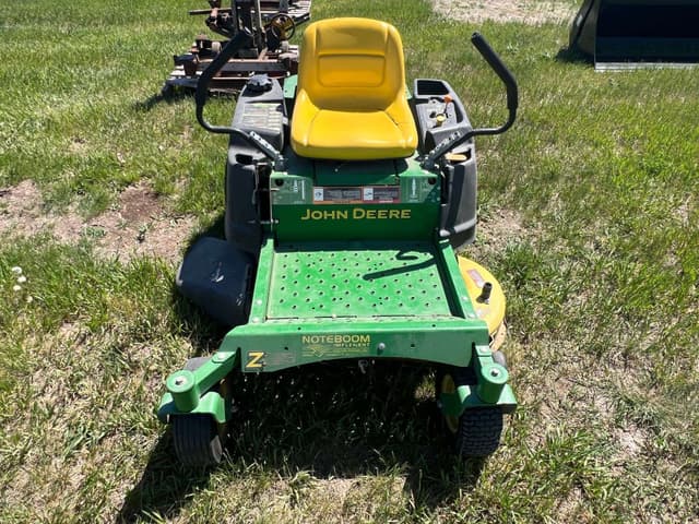 Image of John Deere Z225 equipment image 1