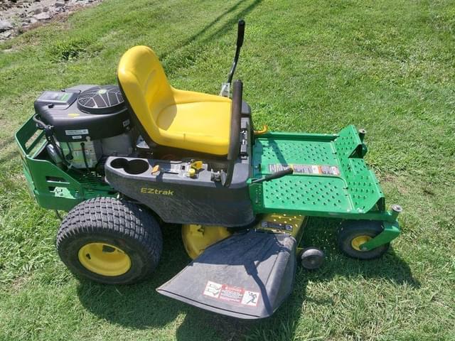 Image of John Deere Z235 equipment image 2