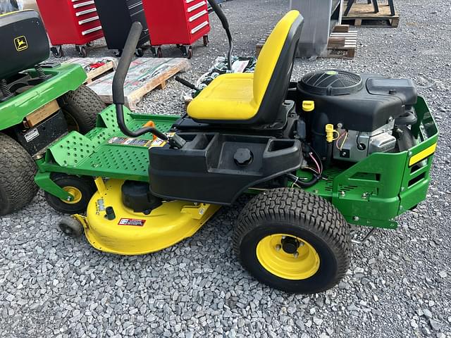 Image of John Deere Z235 equipment image 2