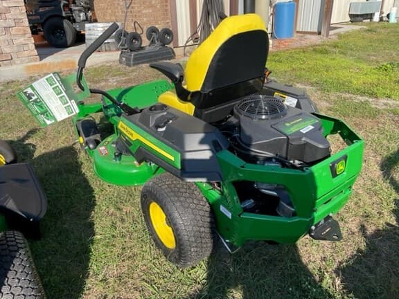 Image of John Deere Z320R equipment image 3