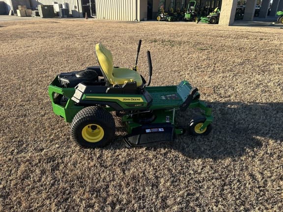 Image of John Deere Z325E equipment image 2
