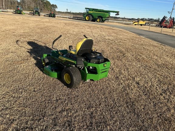 Image of John Deere Z325E equipment image 4