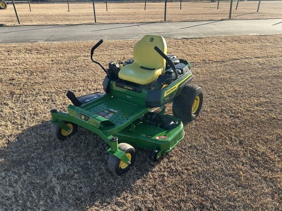 Image of John Deere Z325E equipment image 1