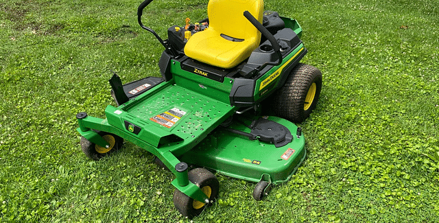 Image of John Deere Z325E equipment image 2
