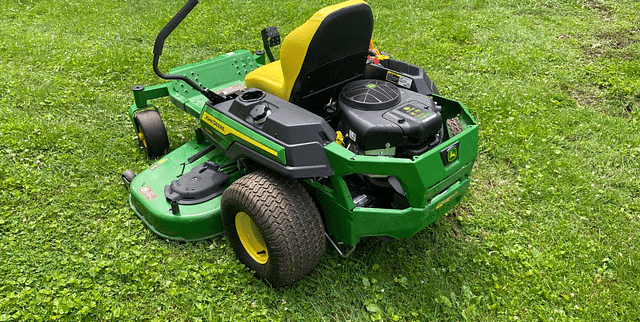 Image of John Deere Z325E equipment image 4