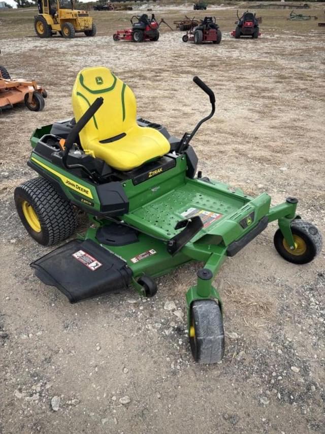 Image of John Deere Z330M equipment image 3