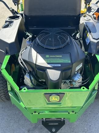 Image of John Deere Z330R equipment image 3