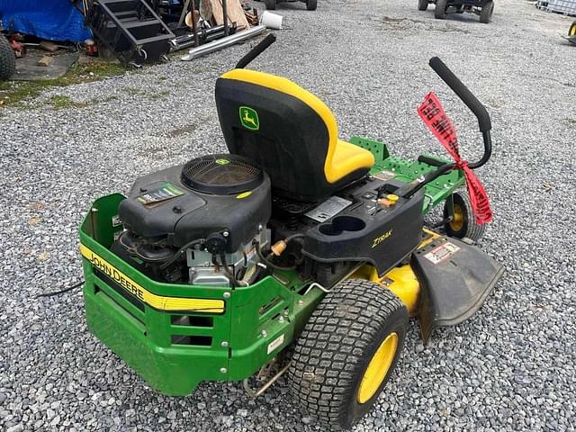 Image of John Deere Z335E equipment image 4