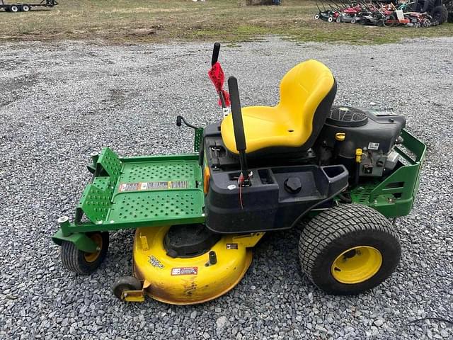 Image of John Deere Z335E equipment image 1