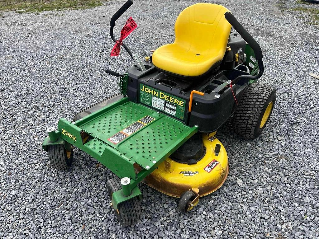 Image of John Deere Z335E Primary image