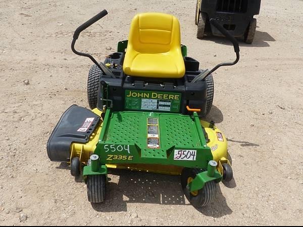Image of John Deere Z335E equipment image 1