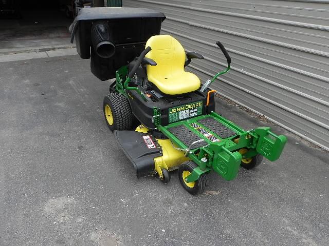 Image of John Deere Z345R equipment image 1