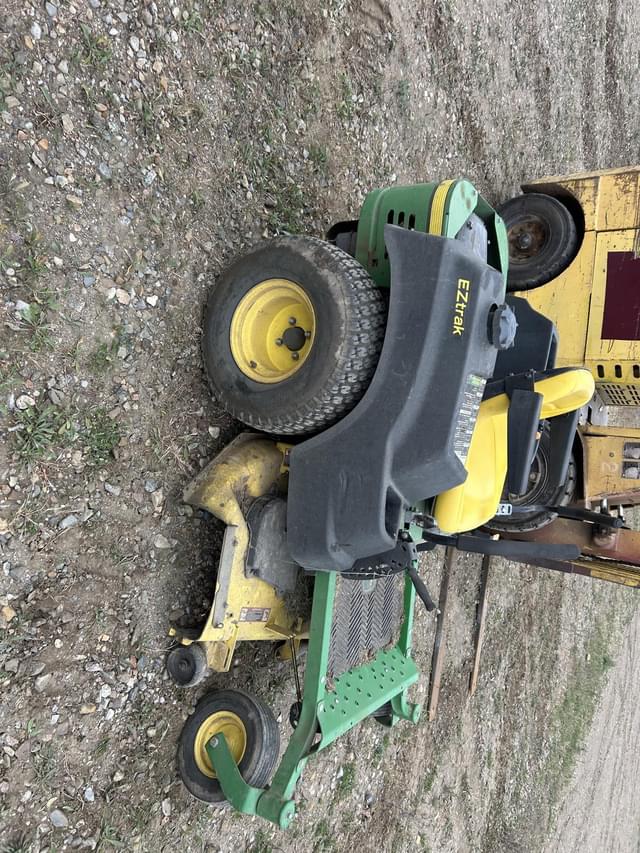 Image of John Deere Z425 equipment image 4