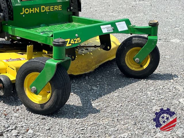 Image of John Deere Z425 equipment image 4