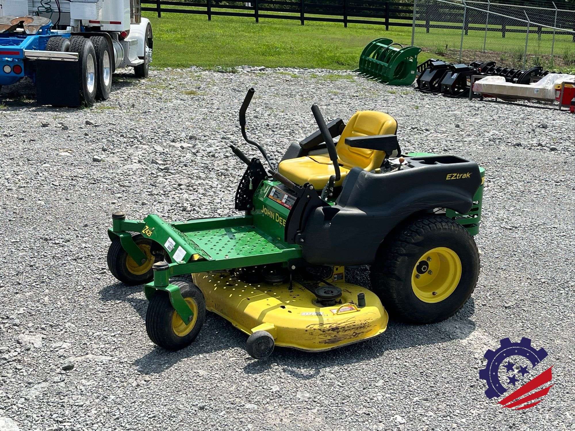 John Deere Z425 Equipment Image0