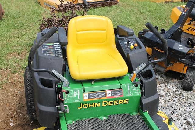 Image of John Deere Z425 equipment image 2