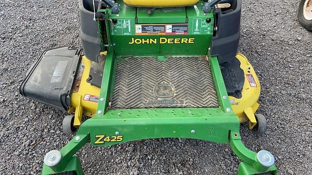 Image of John Deere Z425 equipment image 4