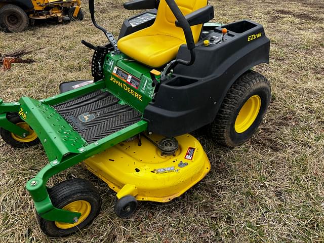 Image of John Deere Z425 equipment image 2