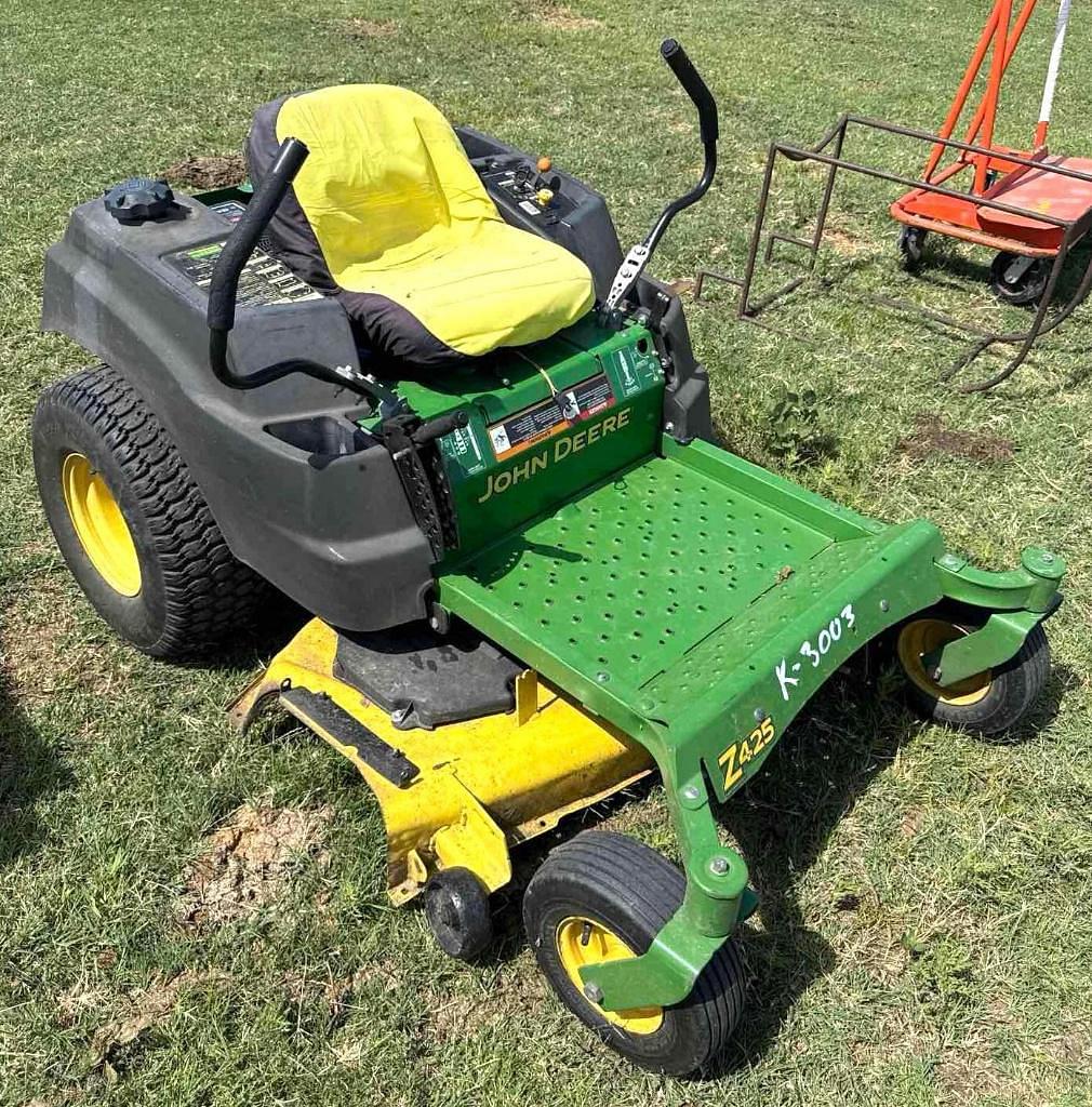Image of John Deere Z425 Primary image