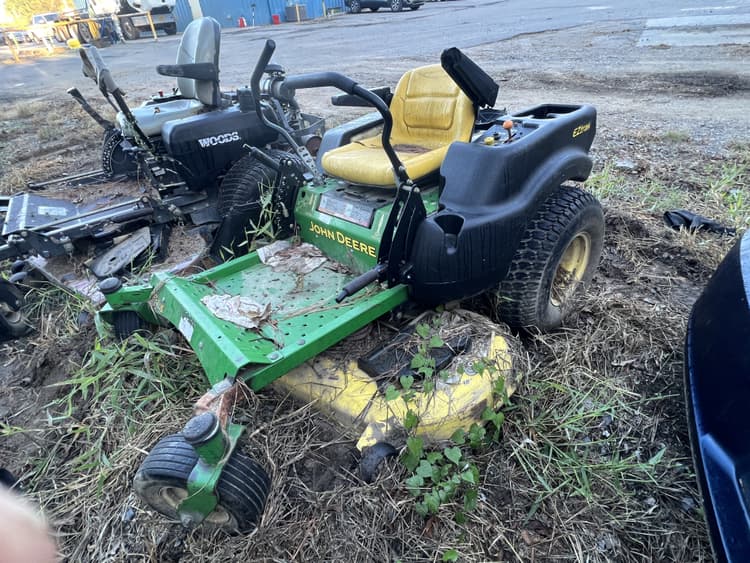SOLD John Deere Z425 Other Equipment Turf Tractor Zoom