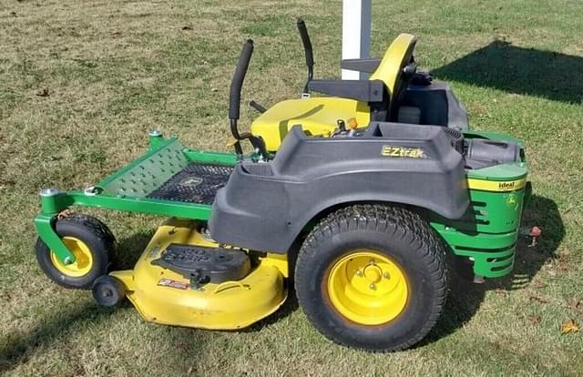 Image of John Deere Z435 equipment image 4