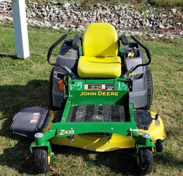 Image of John Deere Z435 equipment image 1