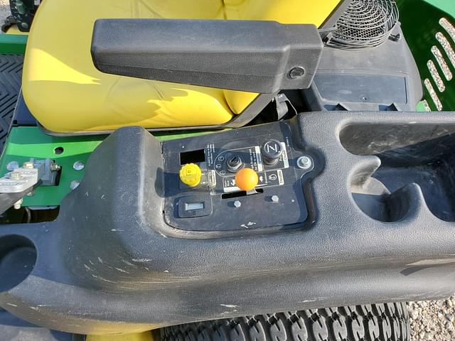 Image of John Deere Z445 equipment image 4