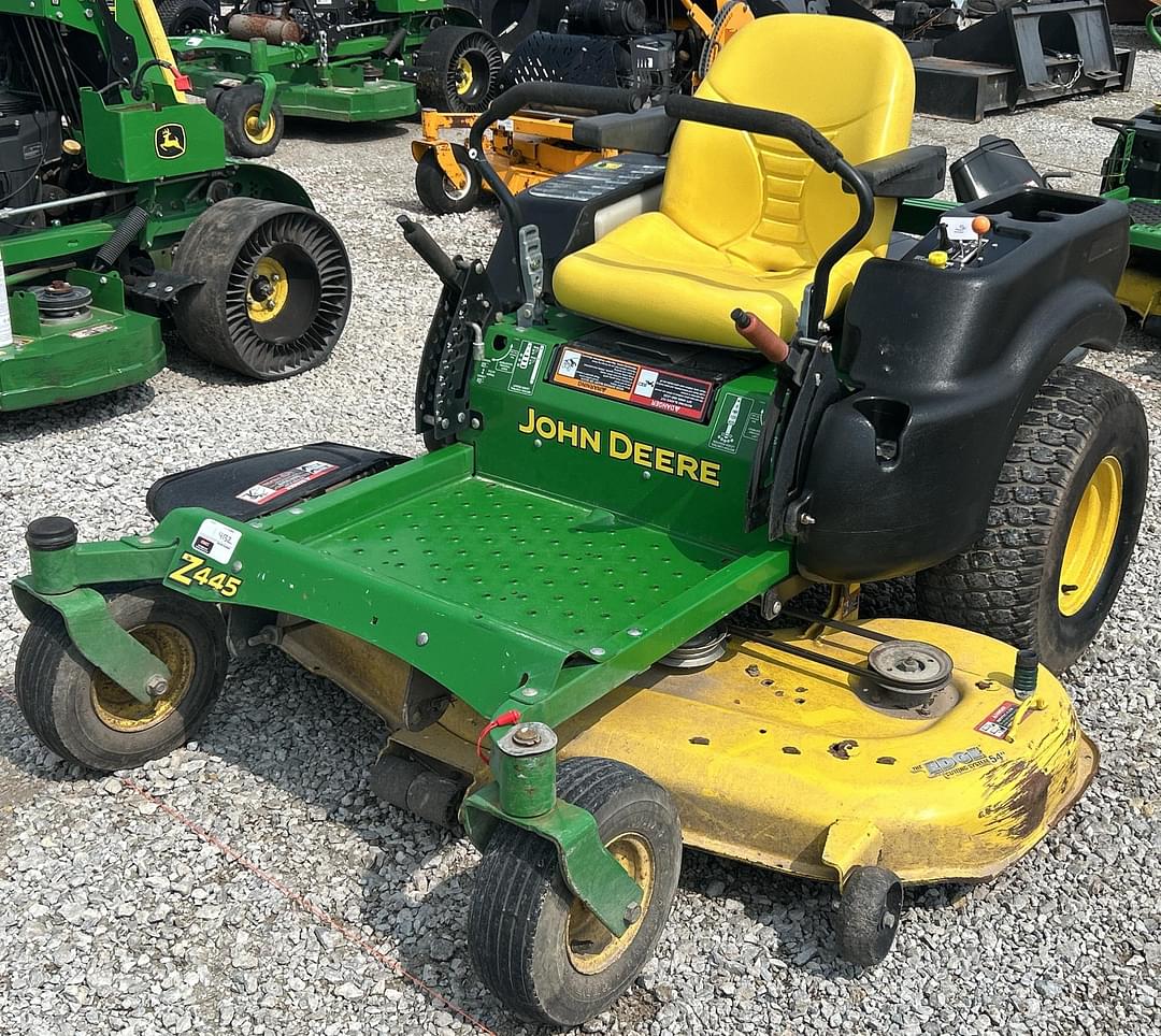 Image of John Deere Z445 Primary image