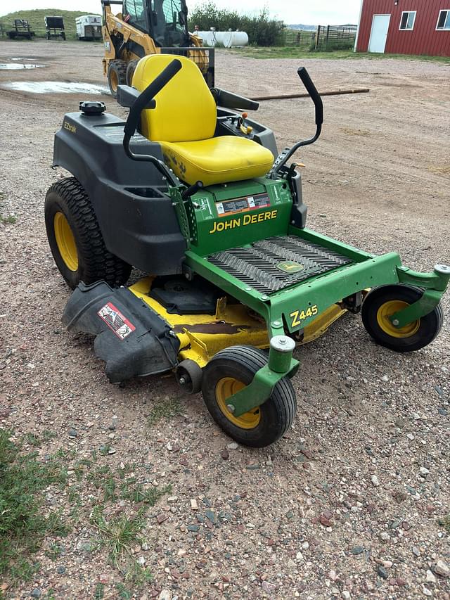 Image of John Deere Z445 equipment image 4