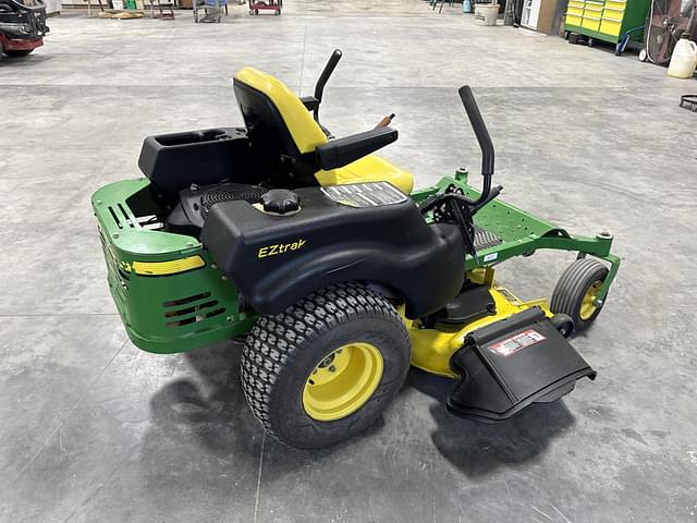 Image of John Deere Z445 equipment image 3