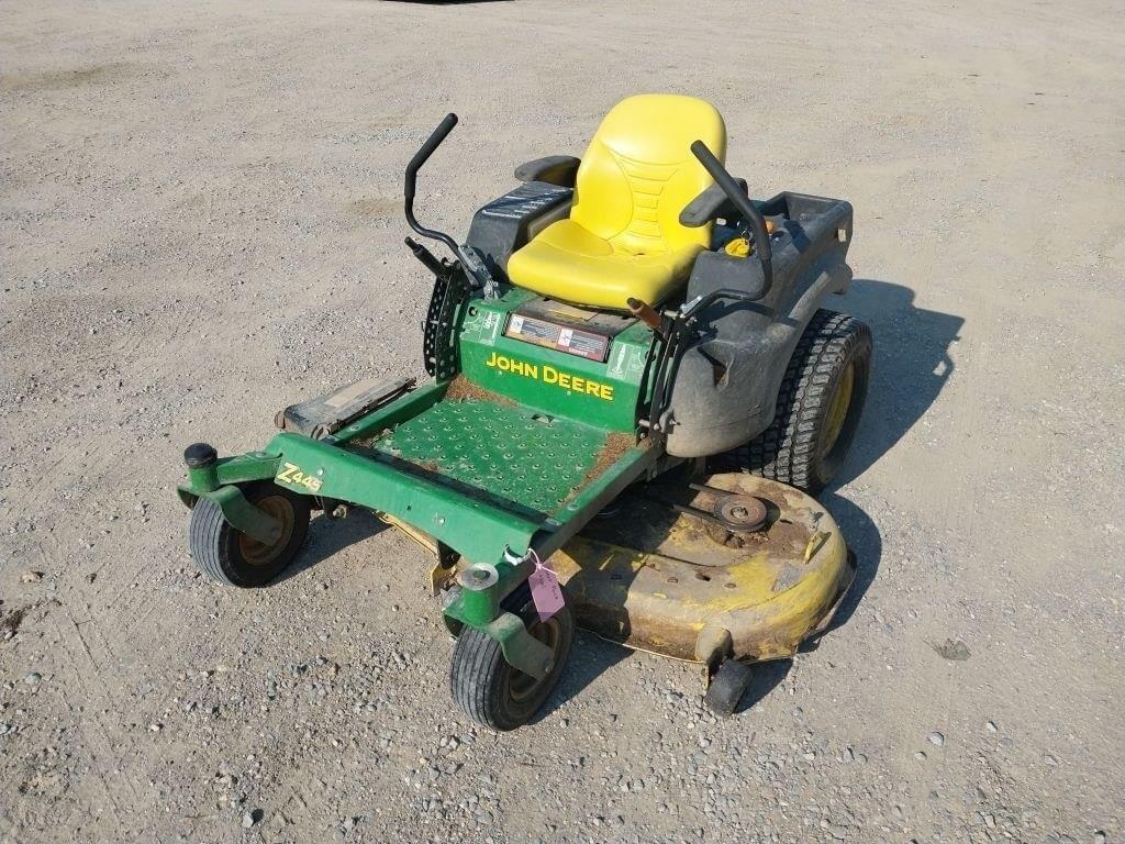 Image of John Deere Z445 Primary image