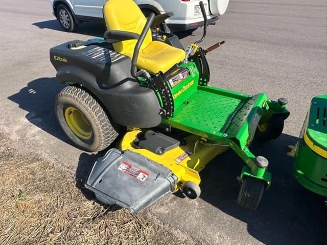 Image of John Deere Z445 equipment image 3
