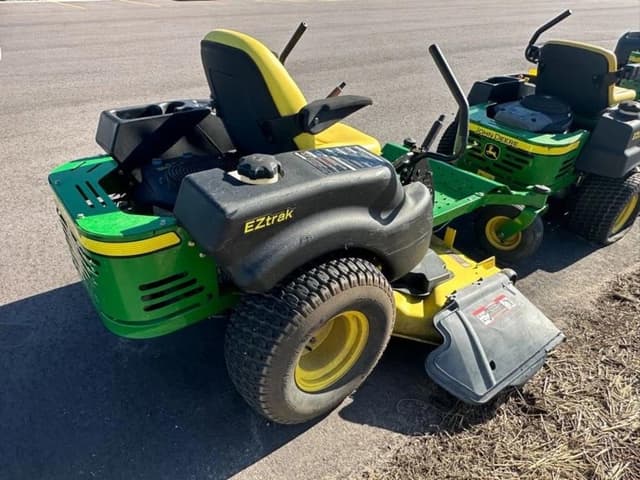 Image of John Deere Z445 equipment image 2