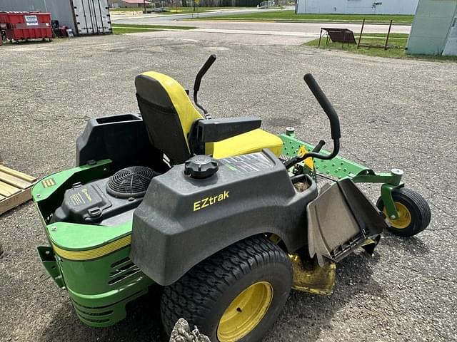 Image of John Deere Z445 equipment image 2