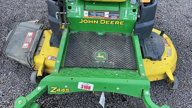 Image of John Deere Z445 equipment image 4