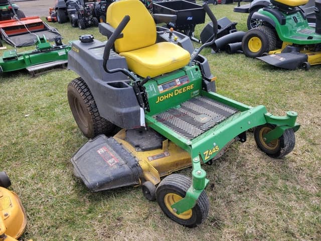 Image of John Deere Z445 equipment image 3