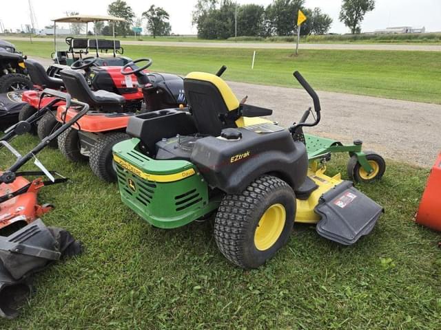 Image of John Deere Z445 equipment image 4