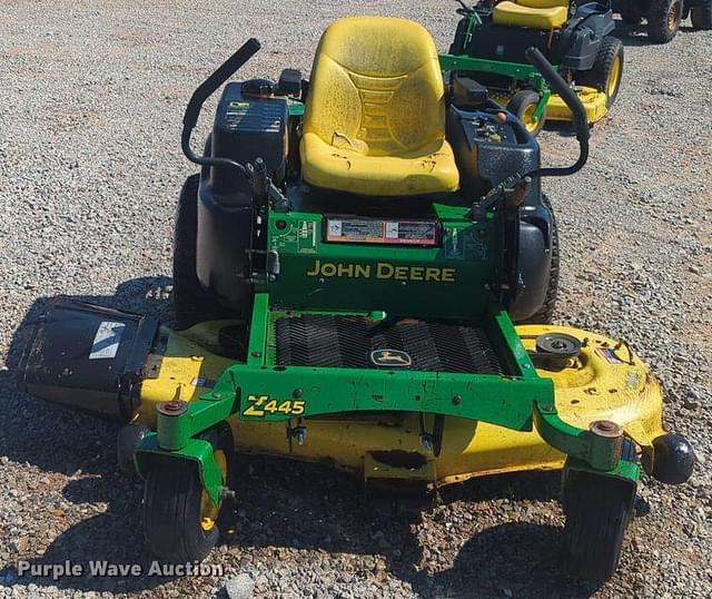 Image of John Deere Z445 equipment image 1