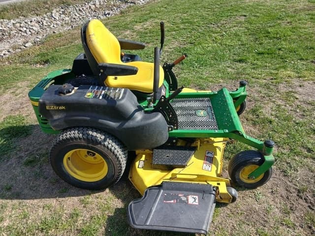 Image of John Deere Z465 equipment image 2